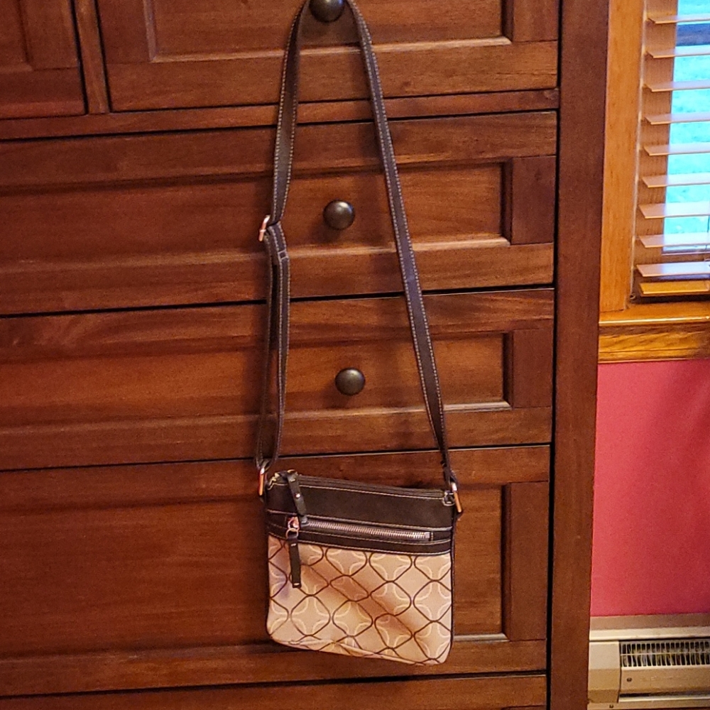 Womans Crossbody pocketbook
